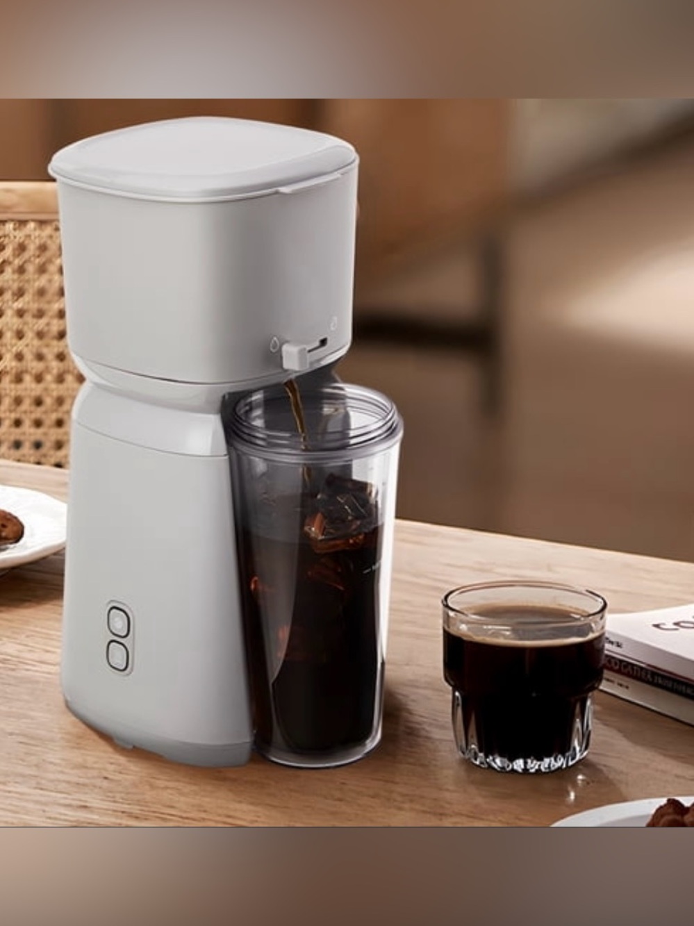 Mainstays Iced Coffee Maker with 20 fl oz Reusable Tumbler and Filter, Brand New